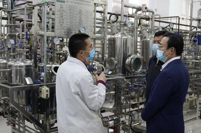 市委常委、教育工委書記夏林茂一行蒞臨我校調(diào)研指導(dǎo)生物技術(shù)開(kāi)發(fā)服務(wù)工作