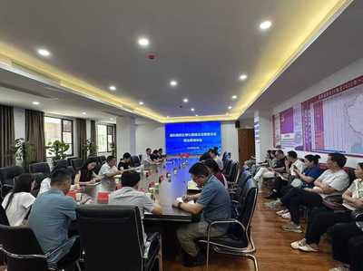 襄陽高新區舉辦孵化器與眾創空間建設運營座談會暨業務培訓會，共話企業孵化新篇章